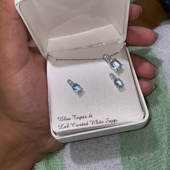 Sterling Silver Earring and Pendant Set - Picture 3 of 4